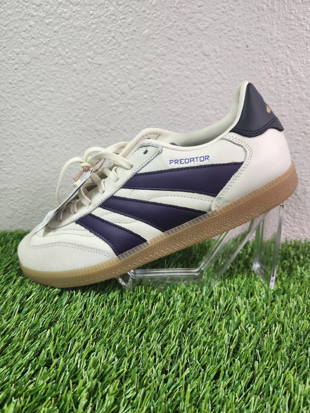 Adidas US Men 9.5 Predator Freestyle Indoor Shoes Women 10.5 Purple Stripe